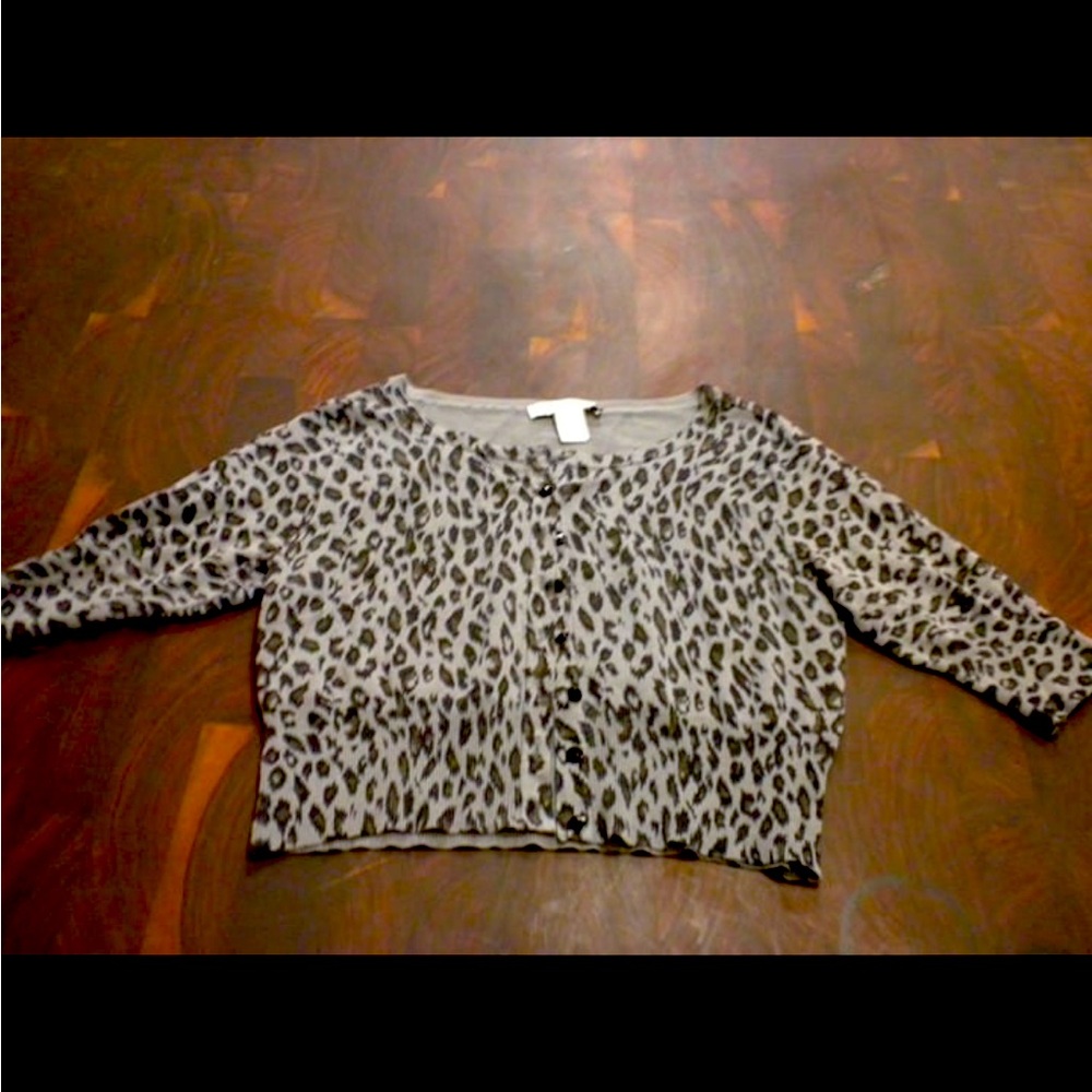 WHBM grey leopard print crop cardigan-sz XS